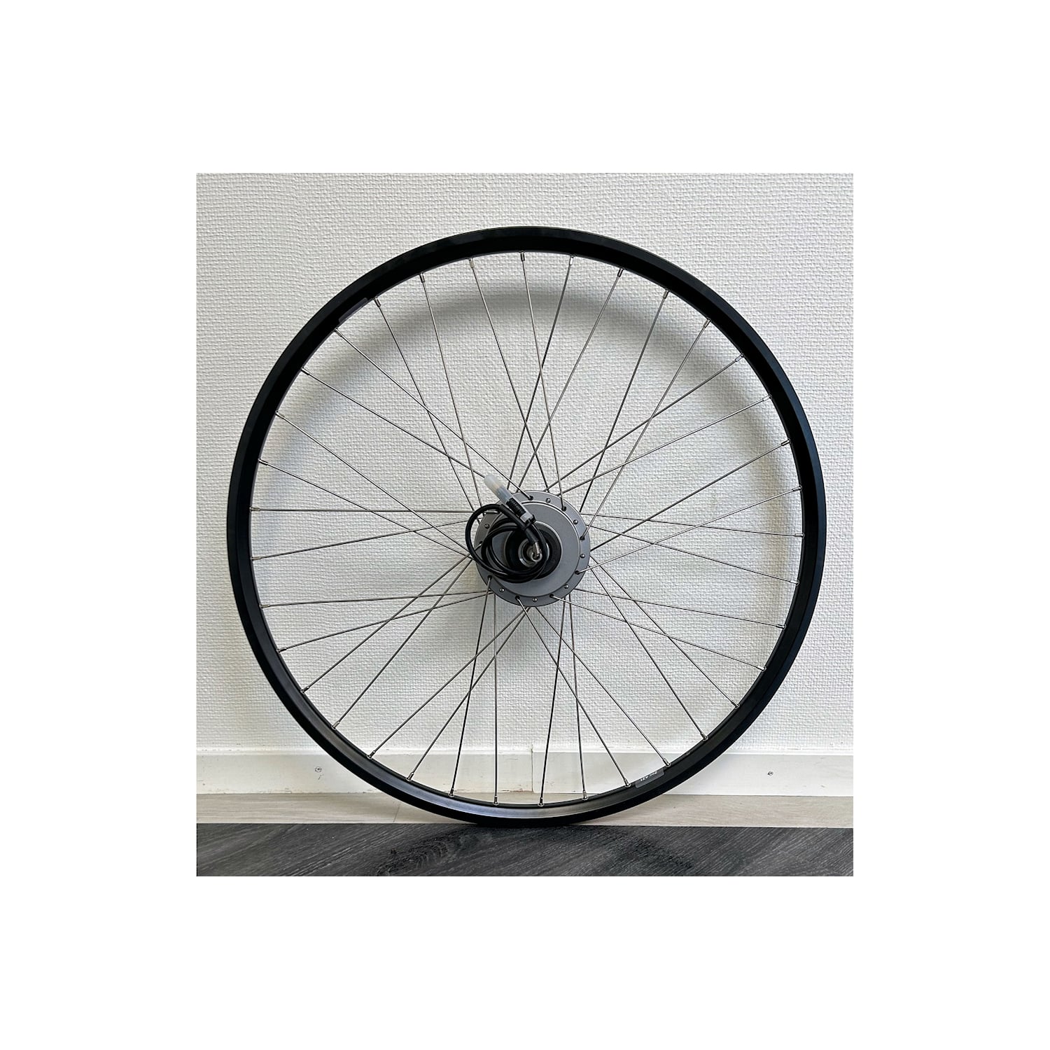 Batavus Framhjul Torino LX 28" Svart Cykeldelar - Hjul & Hjuldelar - FramhjulCykeldelar Hjul & Hjuldelar Framhjul